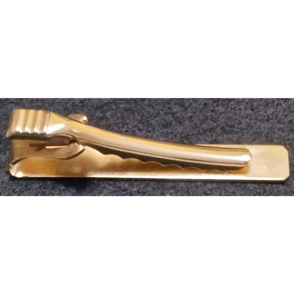 Vintage Tie Clip Bar Letter P Goldtone 2 Inches Length Peter Paul Patrick Pete - Picture 5 of 8